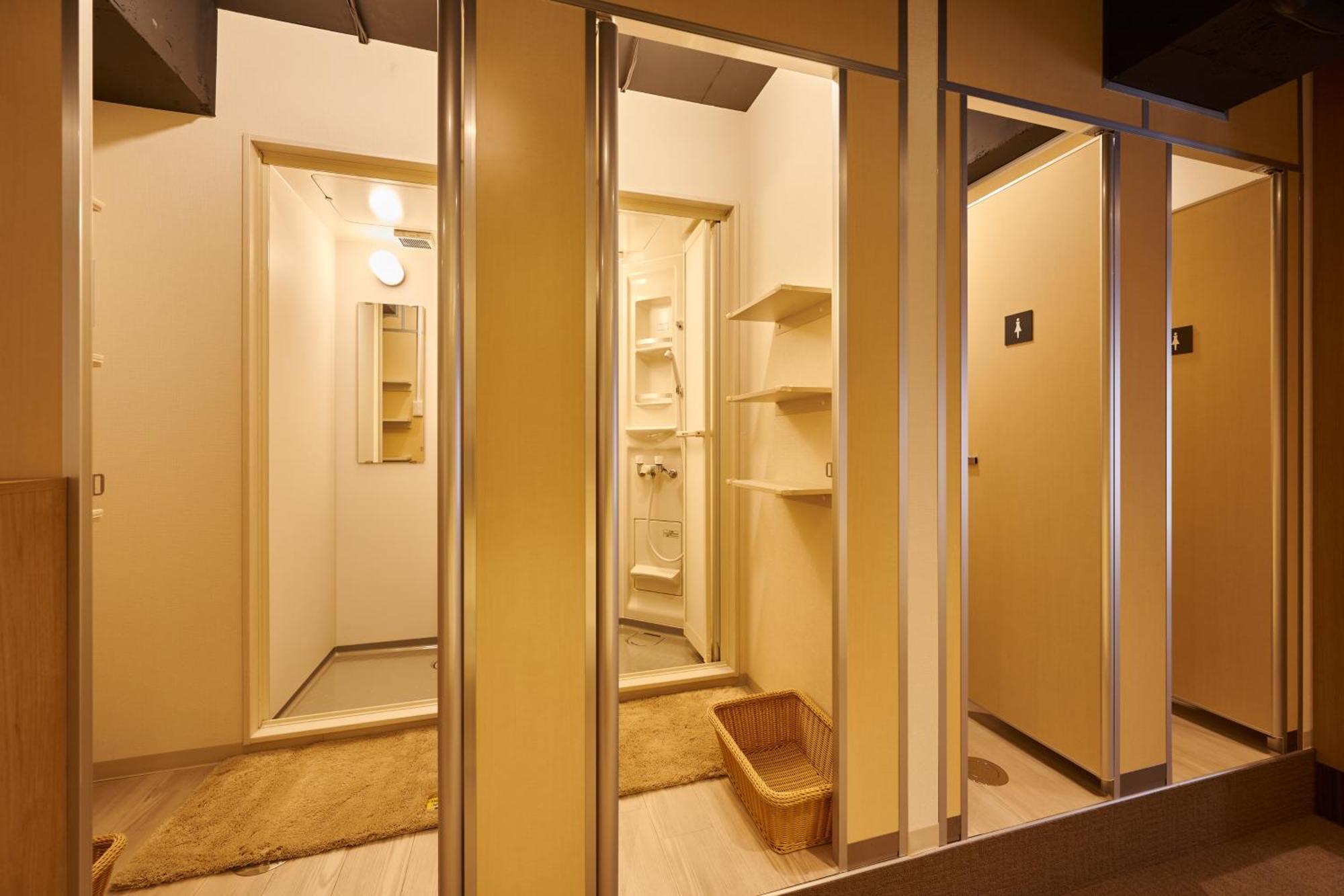 Capsule Hotel Continue Nijojokita Kioto Zewnętrze zdjęcie